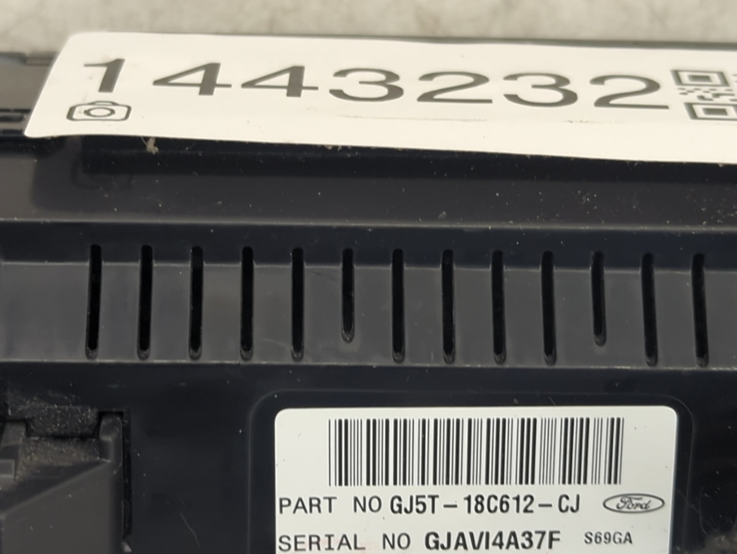 2018-2019 Ford Escape Climate Control Module Temperature AC/Heater Replacement P/N:GJ5T-18C612-CJ GJAVI4A37F Fits Fits 2018