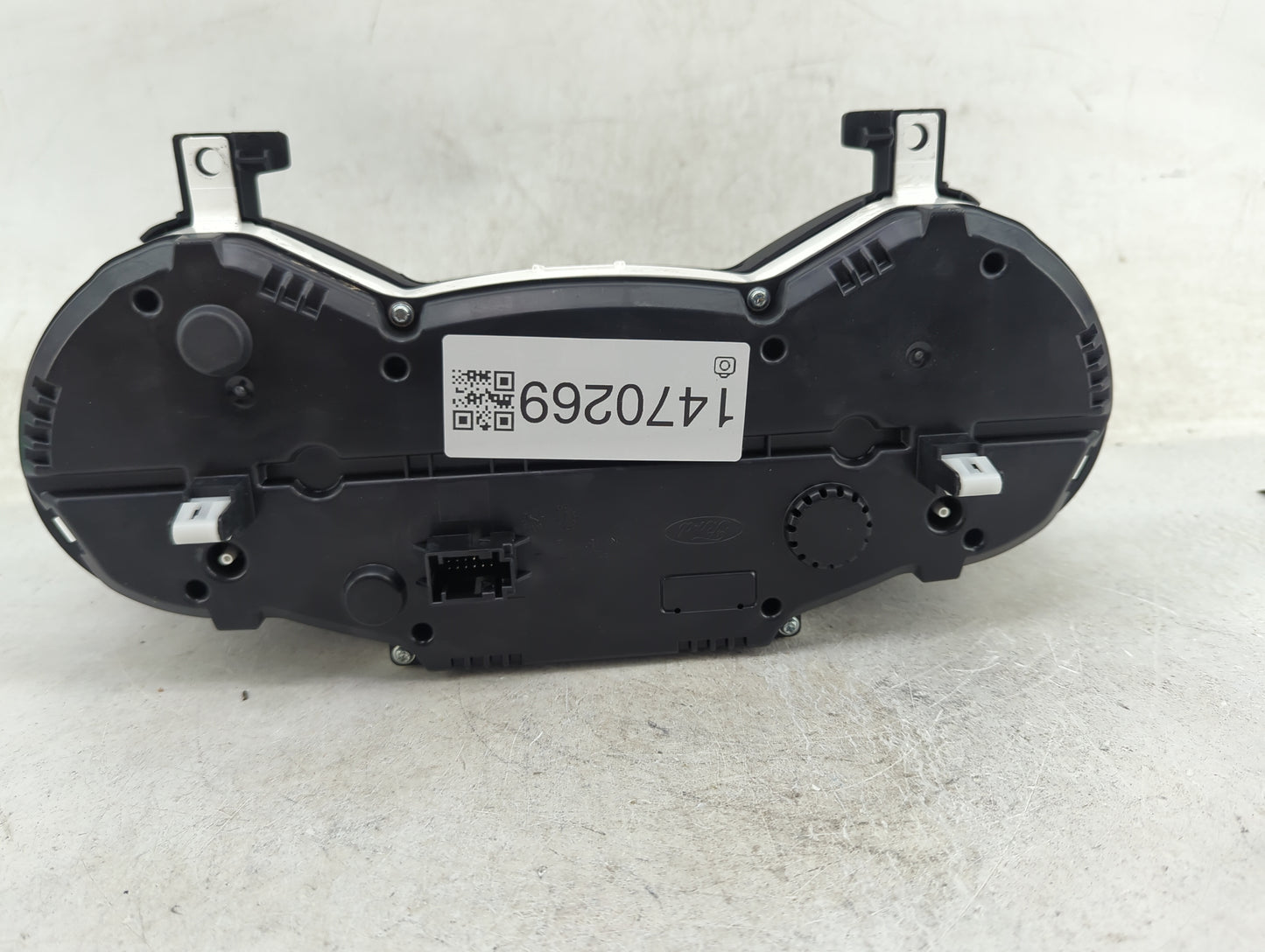 2018 Ford Escape Instrument Cluster Speedometer Gauges P/N:JJ5T-10849 JJ5T-10849-TB, VPCL8F-10894-B Miles:89K Fits OEM Used