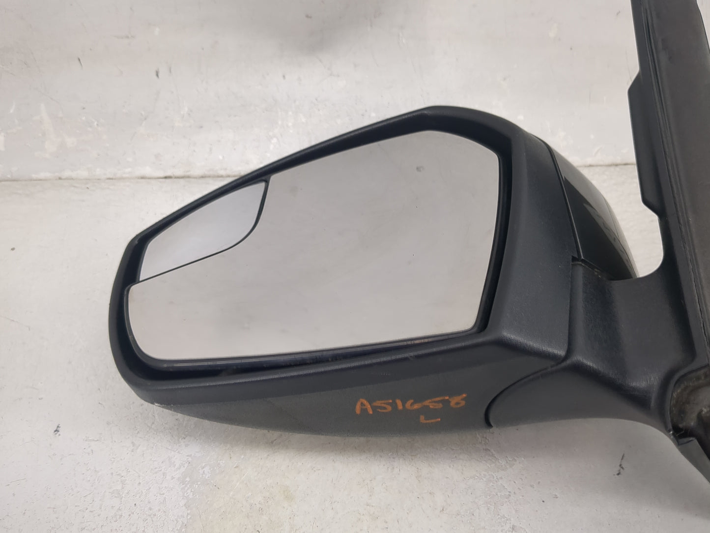 2017-2019 Ford Escape Driver Side View Mirror - Left Door Mirror OEM Used - Oemusedautoparts1.com