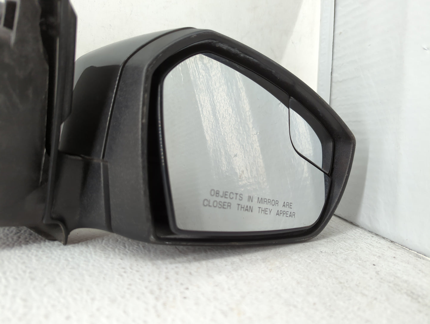 2017-2019 Ford Escape Driver Side View Mirror - Left Door Mirror OEM Used - Oemusedautoparts1.com
