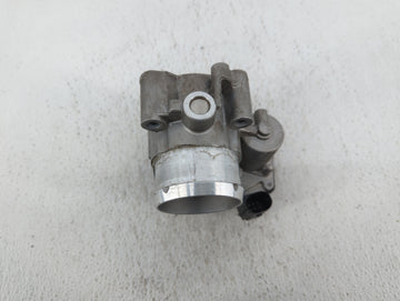 2017-2019 Ford Escape Throttle Body P/N:DS7G-9F991-CA Fits Fits 2014 2015 2016 2017 2018 2019 2020 OEM Used Auto Parts