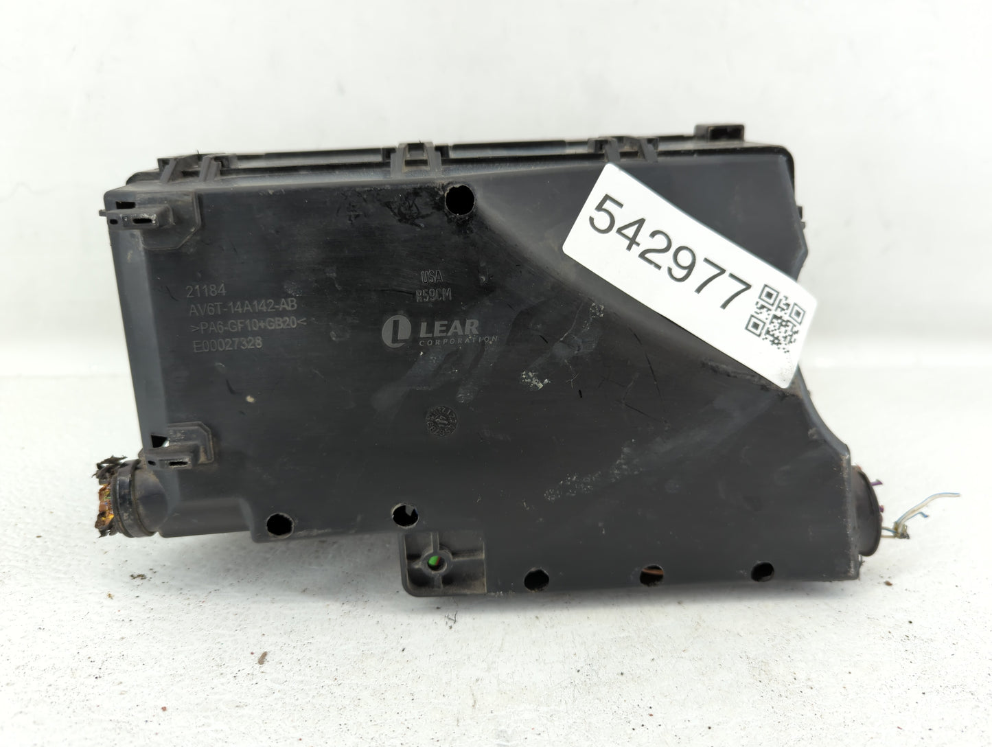 2018 Ford Escape Fusebox Fuse Box Panel Relay Module P/N:AV6T-14A067-AD AV6T-14A142-AB Fits OEM Used Auto Parts - Oemusedaut