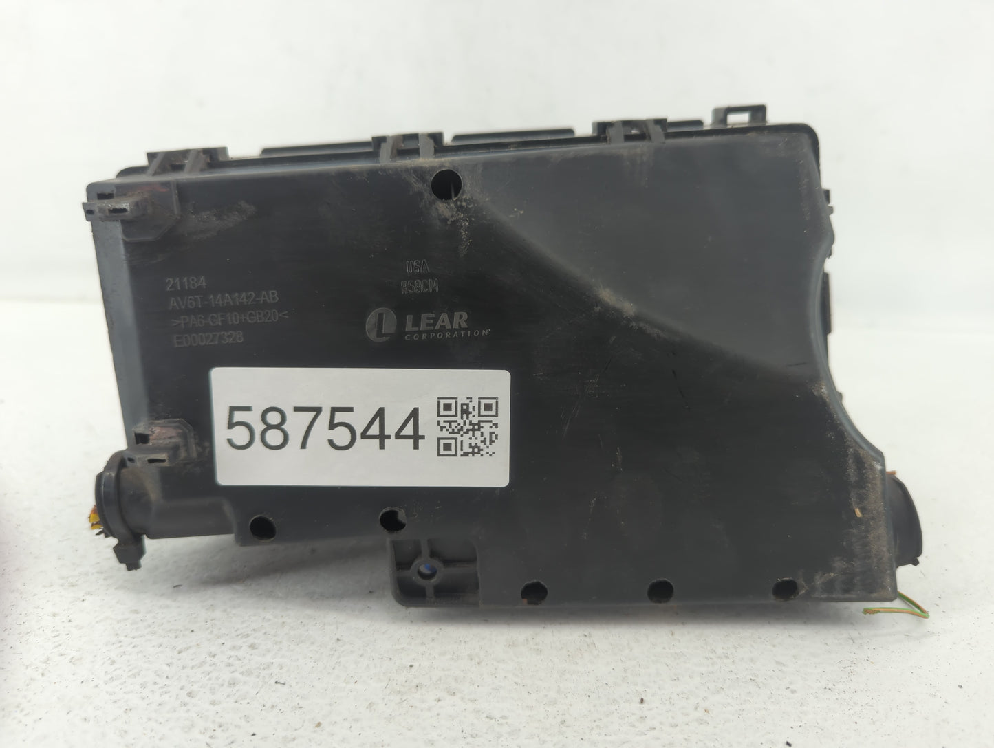 2018 Ford Escape Fusebox Fuse Box Panel Relay Module P/N:AV6T-14A067-AD AV6T-14A142-AB Fits OEM Used Auto Parts - Oemusedaut