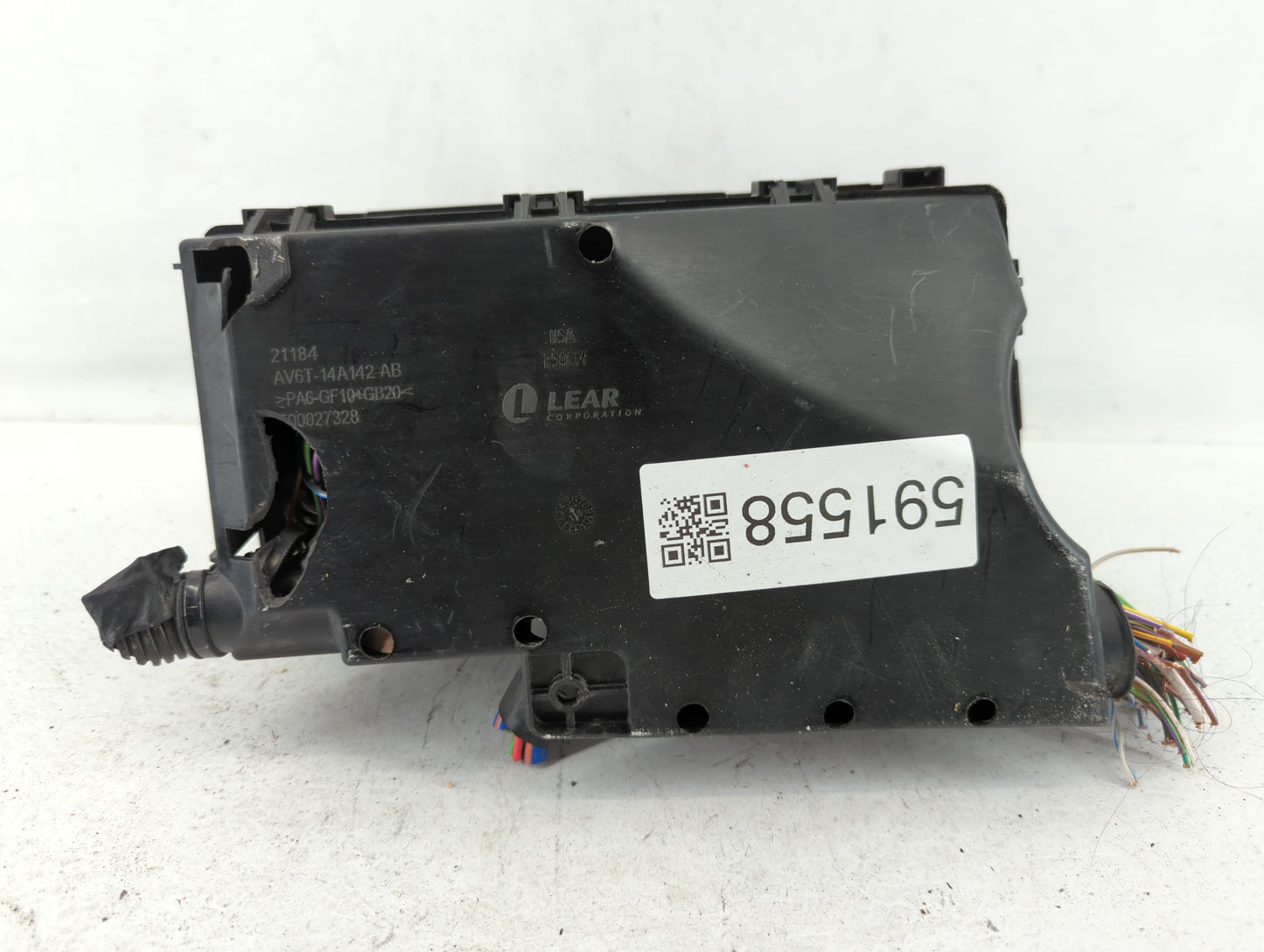 2018 Ford Escape Fusebox Fuse Box Panel Relay Module P/N:AV6T-14A067-AD Fits OEM Used Auto Parts - Oemusedautoparts1.com