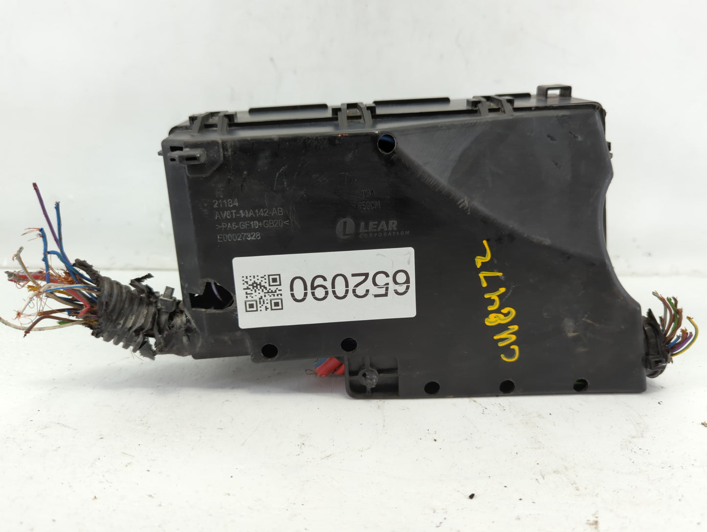 2018 Ford Escape Fusebox Fuse Box Panel Relay Module P/N:E00027328 AV6T-14A142-AB Fits OEM Used Auto Parts - Oemusedautopart