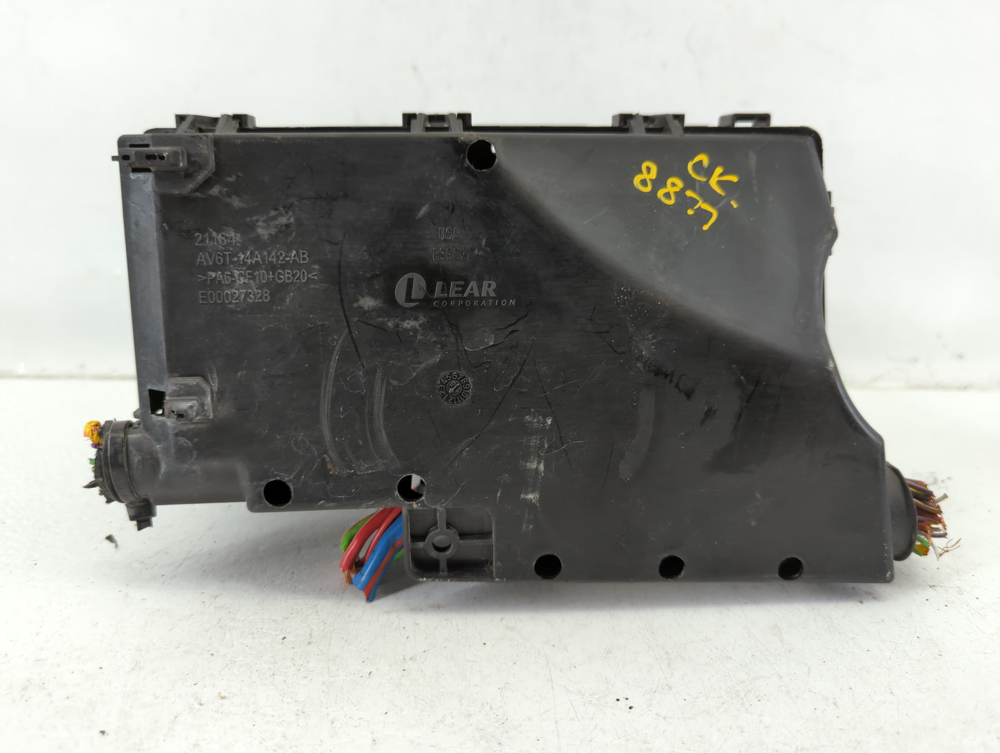 2018 Ford Escape Fusebox Fuse Box Panel Relay Module P/N:E02345500 AV6T-14A067-AD Fits OEM Used Auto Parts - Oemusedautopart