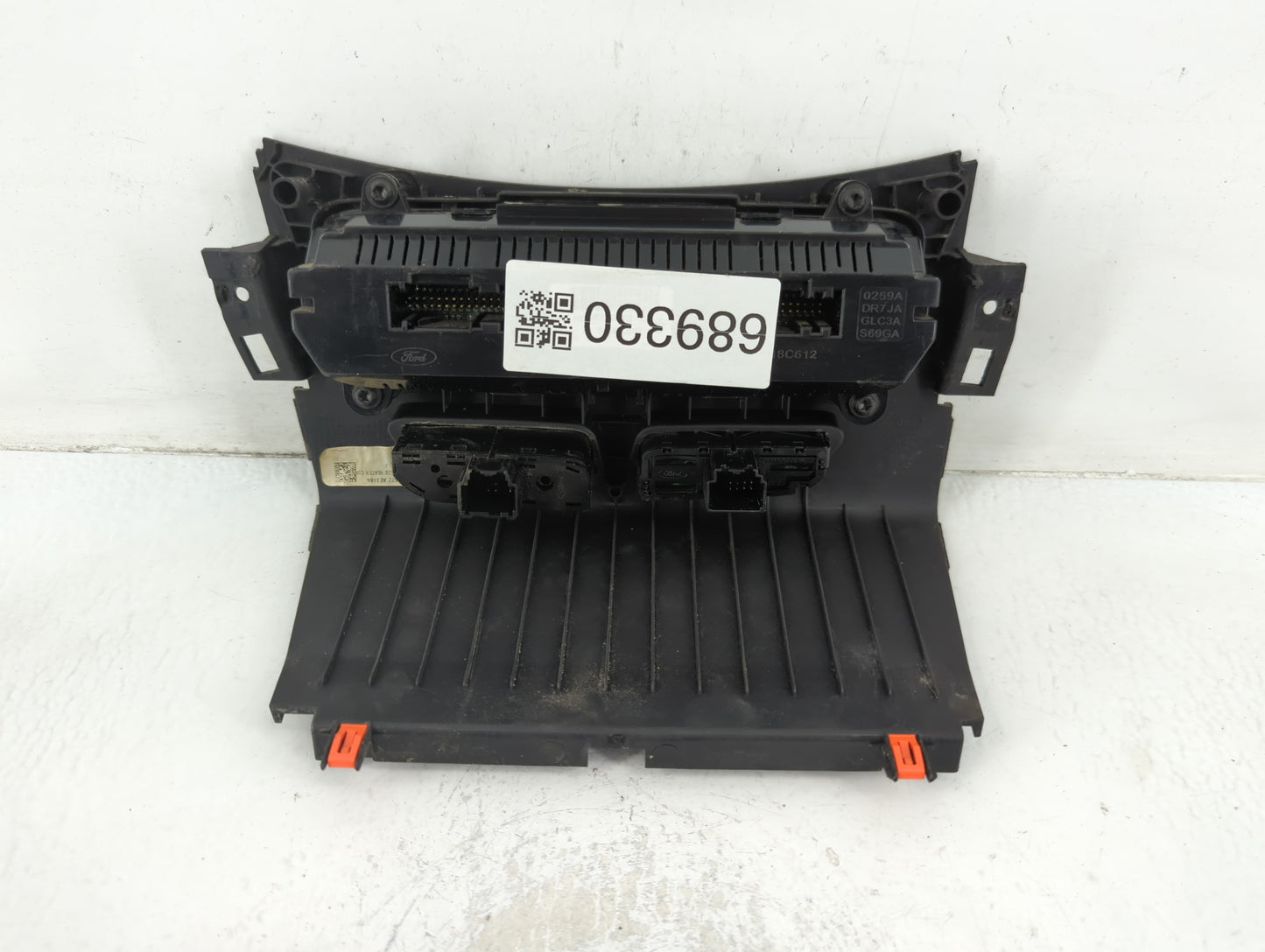 2018-2019 Ford Escape Climate Control Module Temperature AC/Heater Replacement P/N:GJ54 18522 AE3JA6 Fits Fits 2018 2019 OEM