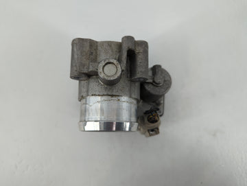 2017-2019 Ford Escape Throttle Body P/N:DS7G-9F991-BB B18 117 4983 Fits Fits 2014 2015 2016 2017 2018 2019 2020 OEM Used Auto Parts
