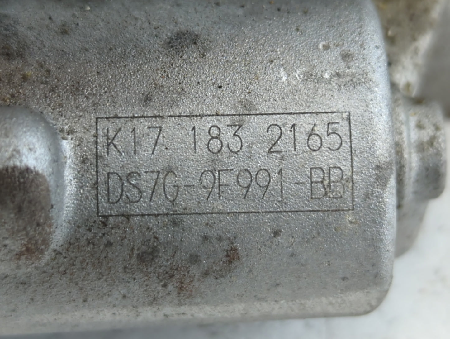 2017-2019 Ford Escape Throttle Body P/N:K17 183 2165 DS7G-9F991-BB Fits Fits 2014 2015 2016 2017 2018 2019 2020 OEM Used Aut
