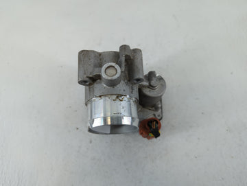 2017-2019 Ford Escape Throttle Body P/N:DS7G-9F991-GA K18 004 0624 Fits Fits 2014 2015 2016 2017 2018 2019 2020 OEM Used Auto Parts