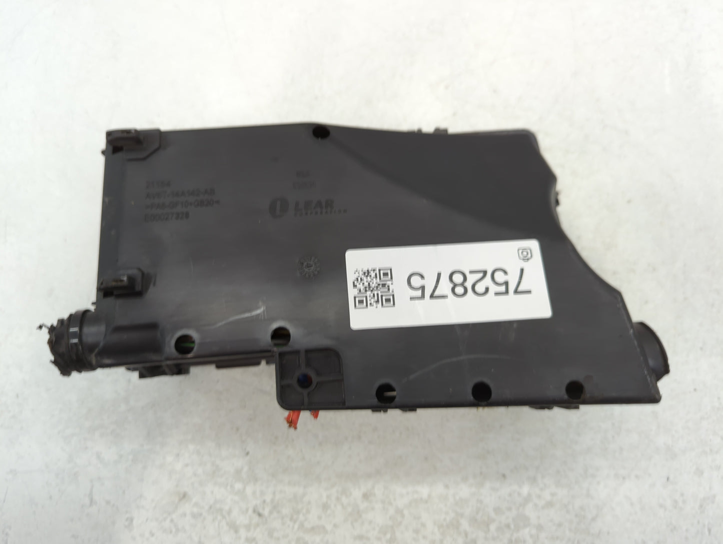 2018 Ford Escape Fusebox Fuse Box Panel Relay Module P/N:E00027328 AV6T-14A142-AB Fits OEM Used Auto Parts - Oemusedautopart