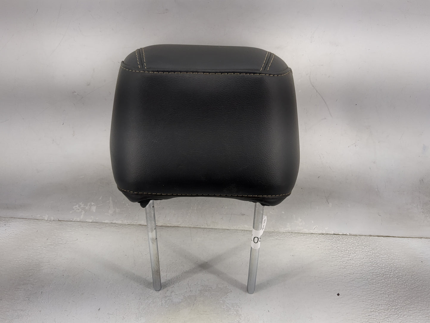 2018 Ford Explorer Headrest Head Rest Front Driver Seat Black - Oemusedautoparts1.com