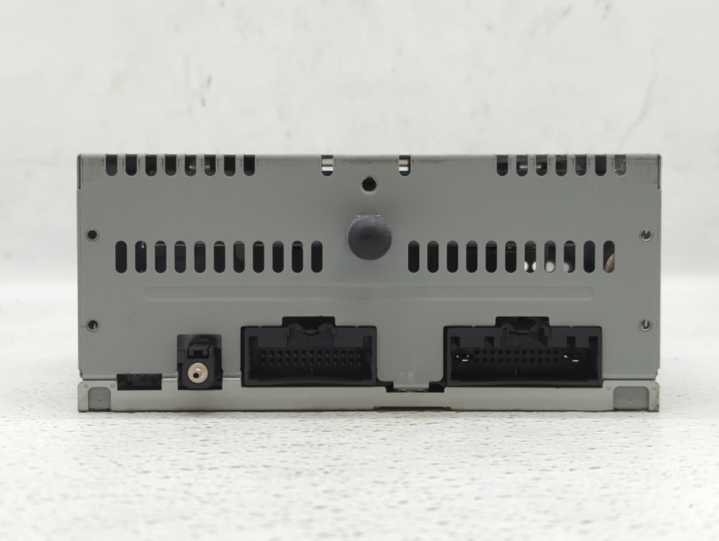 2018 Ford Explorer Radio AM FM Cd Player Receiver Replacement P/N:JB5T-19C107-AB Fits OEM Used Auto Parts - Oemusedautoparts