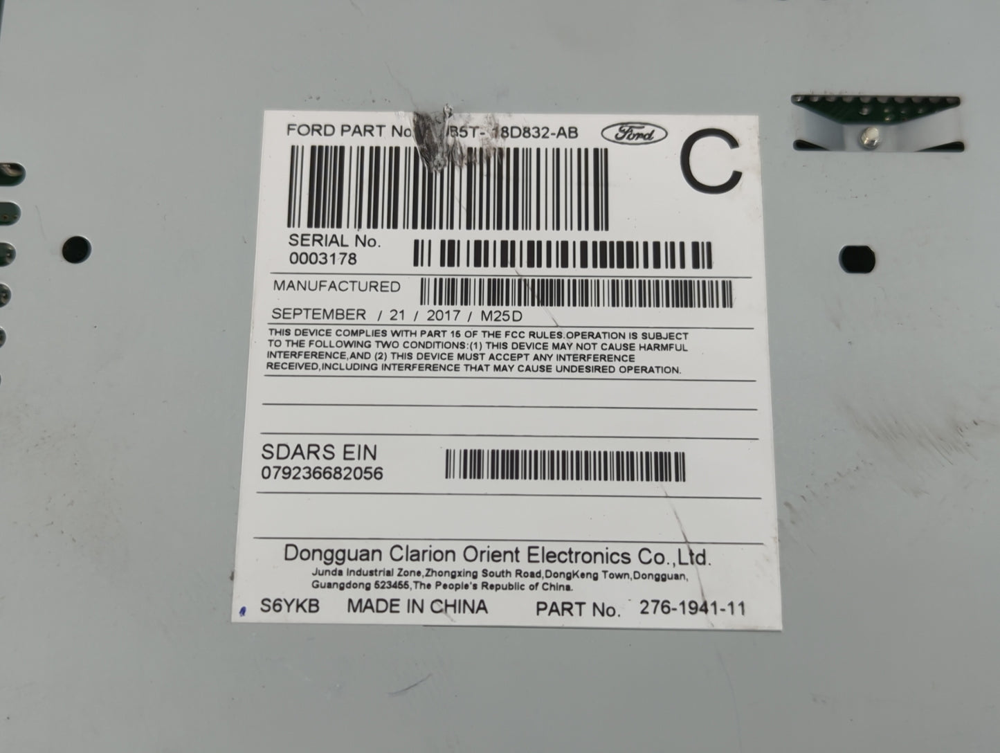 2016-2018 Ford Explorer Am Fm Cd Player Radio Receiver - Oemusedautoparts1.com