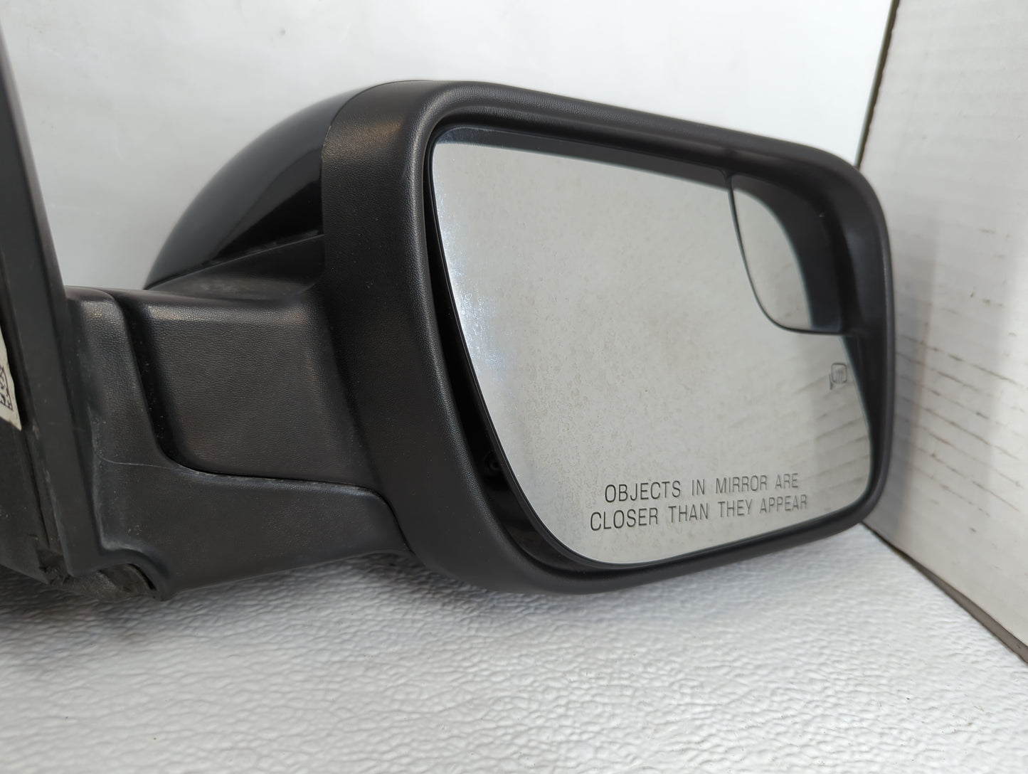 2016-2018 Ford Explorer Passenger Side View Mirror - Right Door Mirror OEM Used - Oemusedautoparts1.com