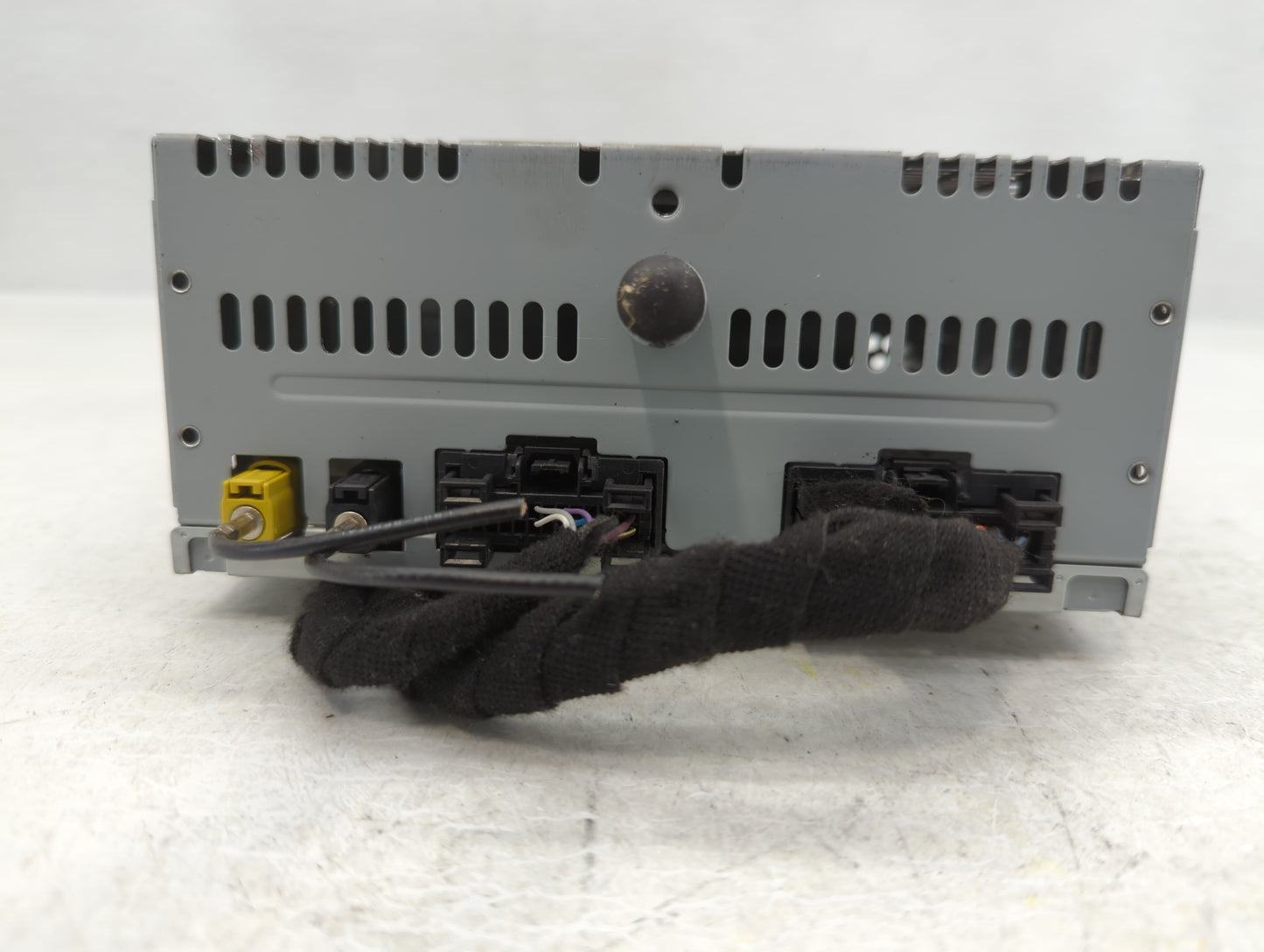 2016-2018 Ford Explorer Radio AM FM Cd Player Receiver Replacement P/N:JB5T-18D832-AB Fits Fits 2016 2017 2018 OEM Used Auto