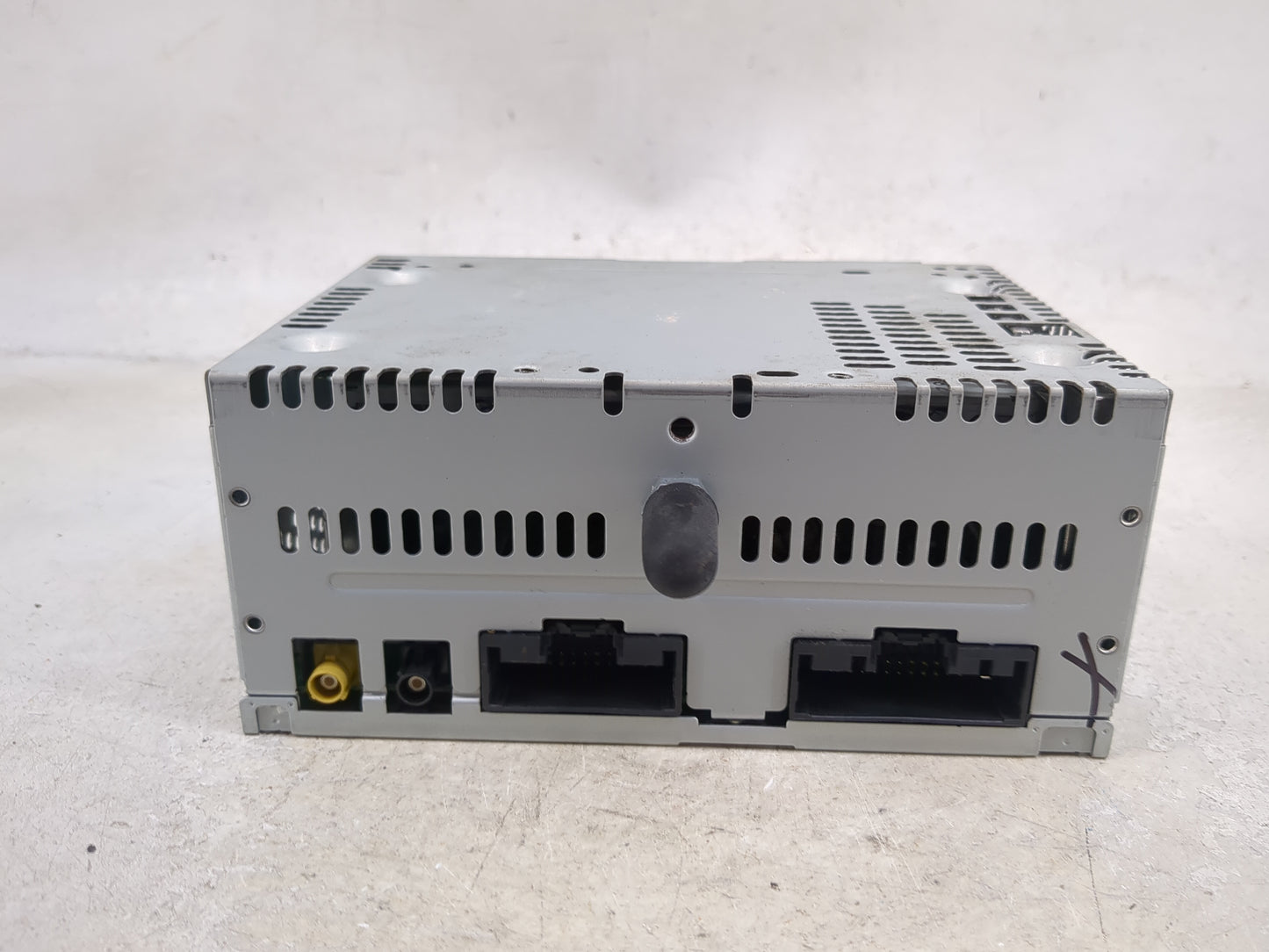 2017-2018 Ford F-150 Radio AM FM Cd Player Receiver Replacement P/N:PU-3640P-E Fits Fits 2017 2018 OEM Used Auto Parts - Oem
