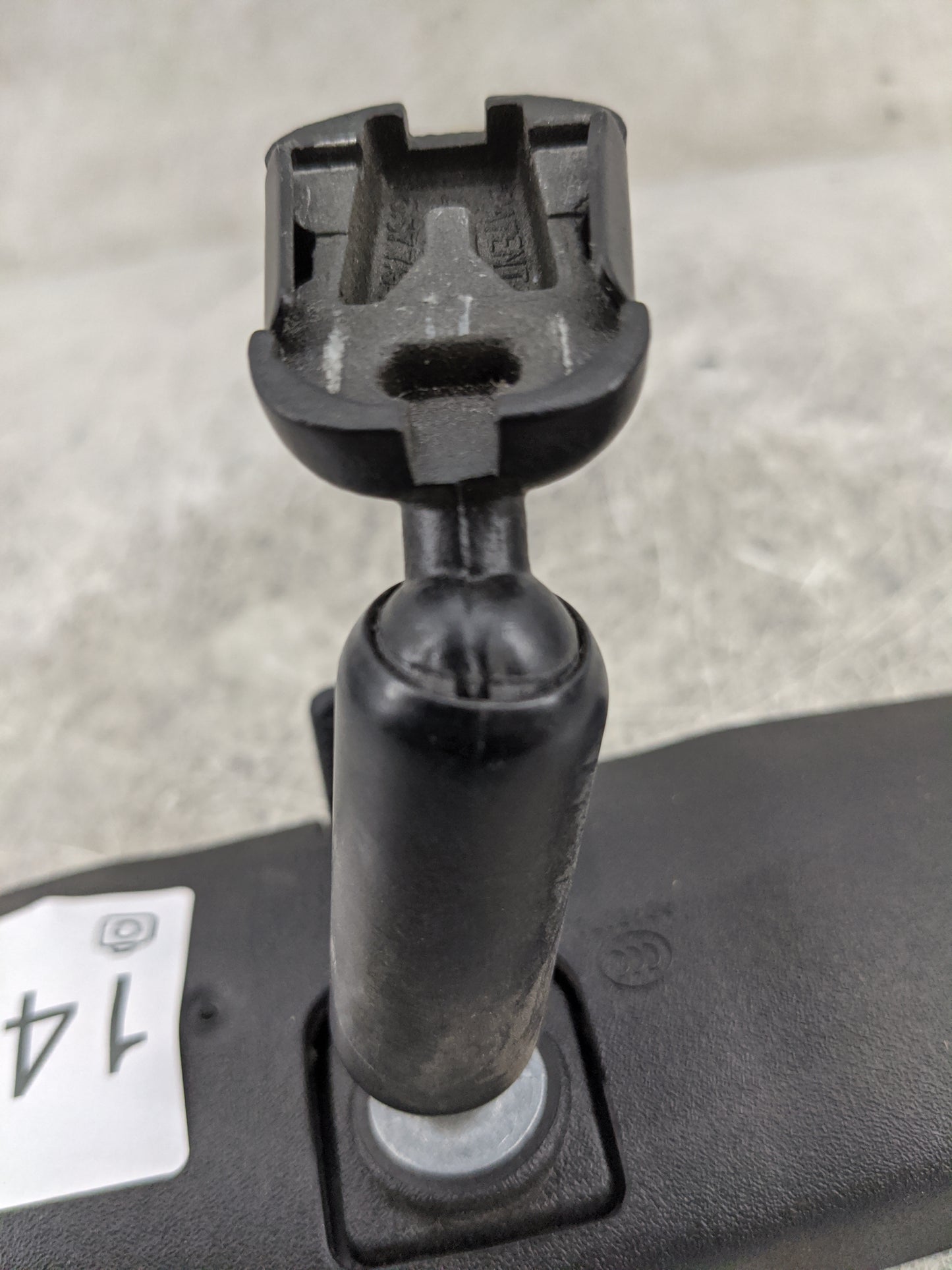 2018 Ford F150 Interior Rear View Mirror Replacement OEM P/N:011083 Fits OEM Used Auto Parts - Oemusedautoparts1.com