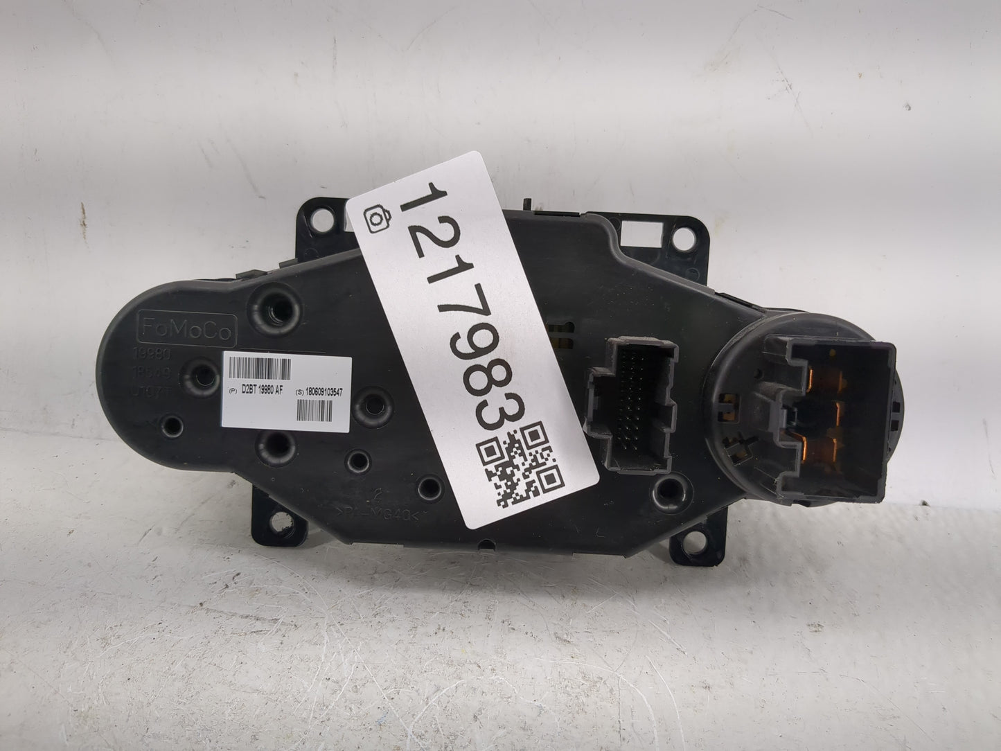 2014-2019 Ford Fiesta Climate Control Module Temperature AC/Heater Replacement P/N:D2BT 19980 AF Fits OEM Used Auto Parts -