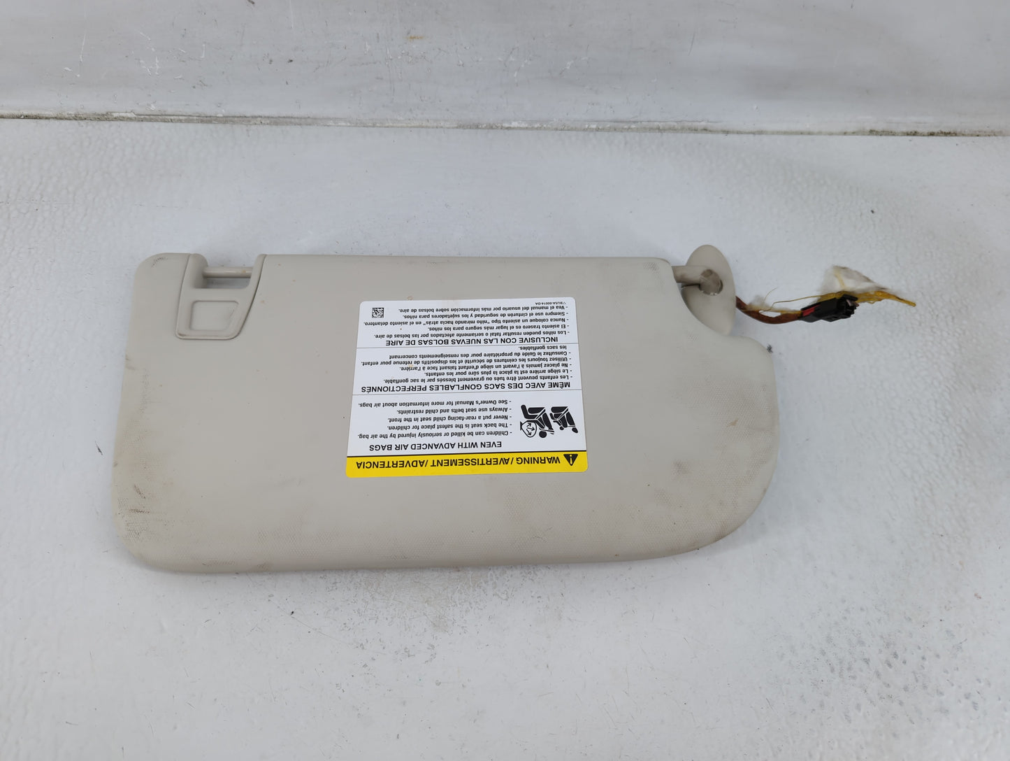 2013-2018 Ford Focus Sun Visor Shade Replacement Driver Left Mirror Fits Fits 2013 2014 2015 2016 2017 2018 OEM Used Auto Pa