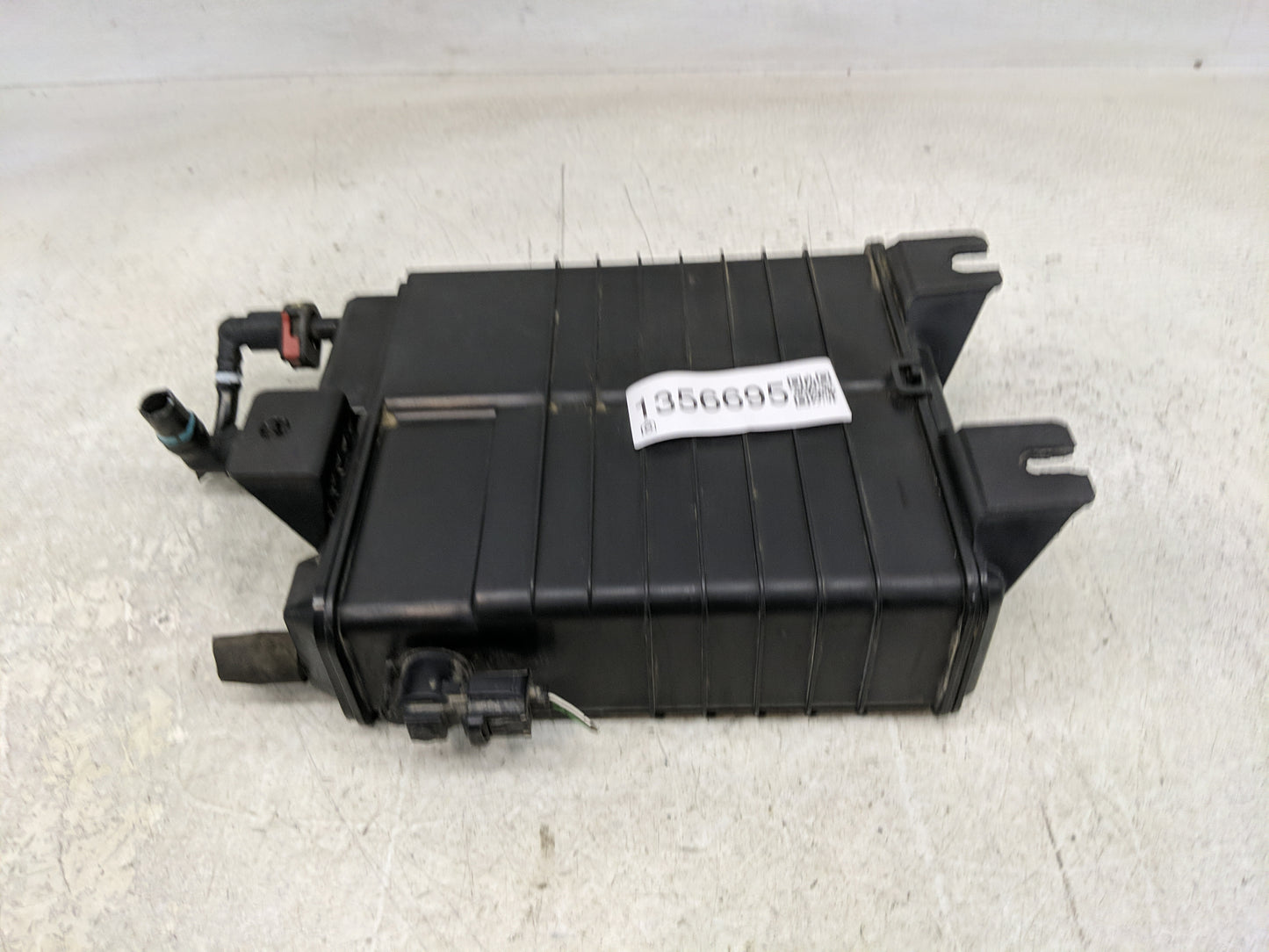2018 Ford Focus Fuel Vapor Charcoal Canister 1356695 - Oemusedautoparts1.com