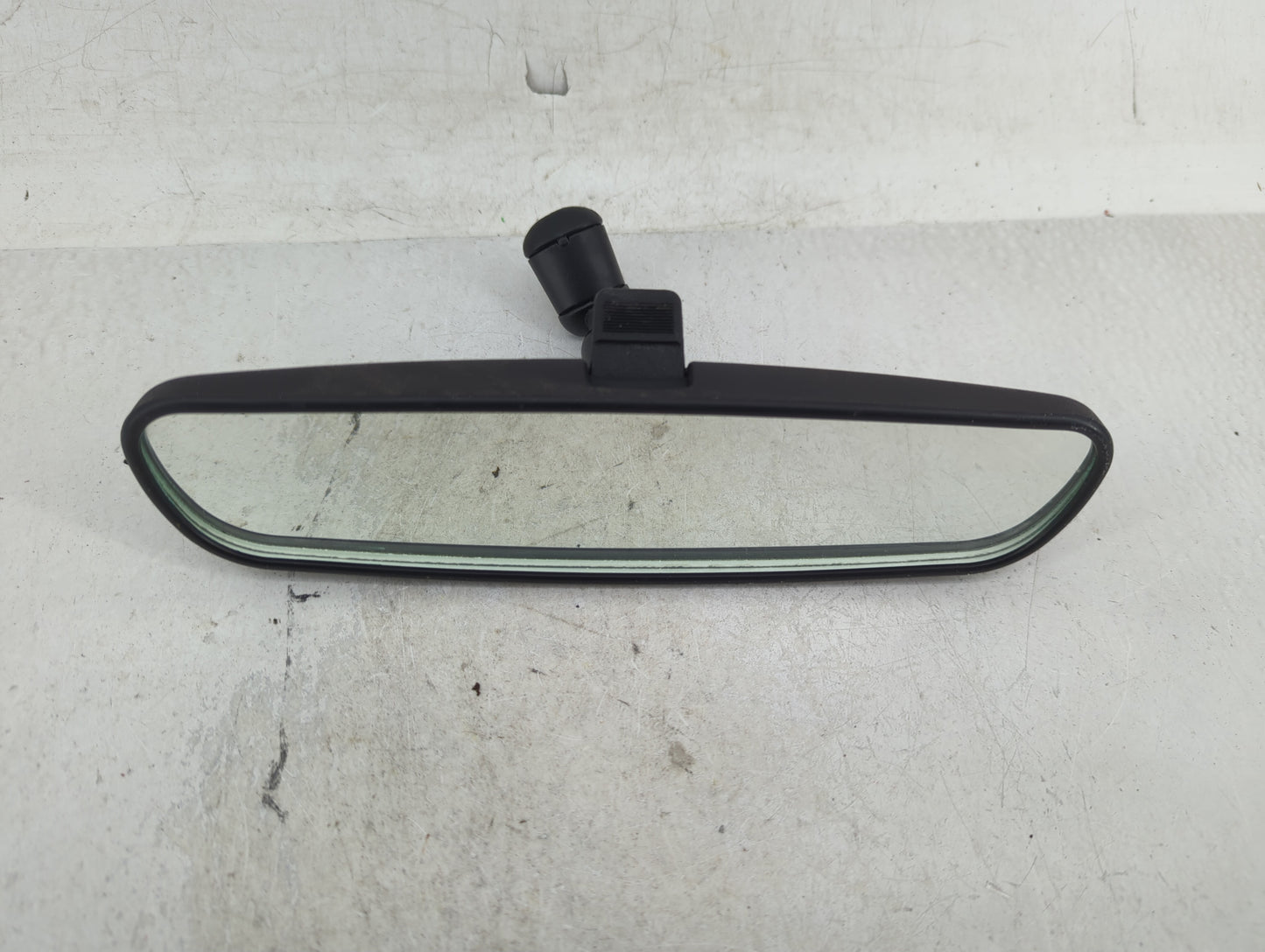 2010-2018 Ford Focus Interior Rear View Mirror Replacement OEM P/N:A046070 Fits OEM Used Auto Parts - Oemusedautoparts1.com