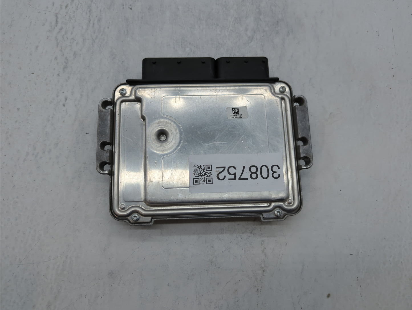 2013-2018 Ford Focus PCM Engine Control Computer ECU ECM PCU OEM P/N:DM5A-12A650-CA EMA-12A650-VA Fits OEM Used Auto Parts -