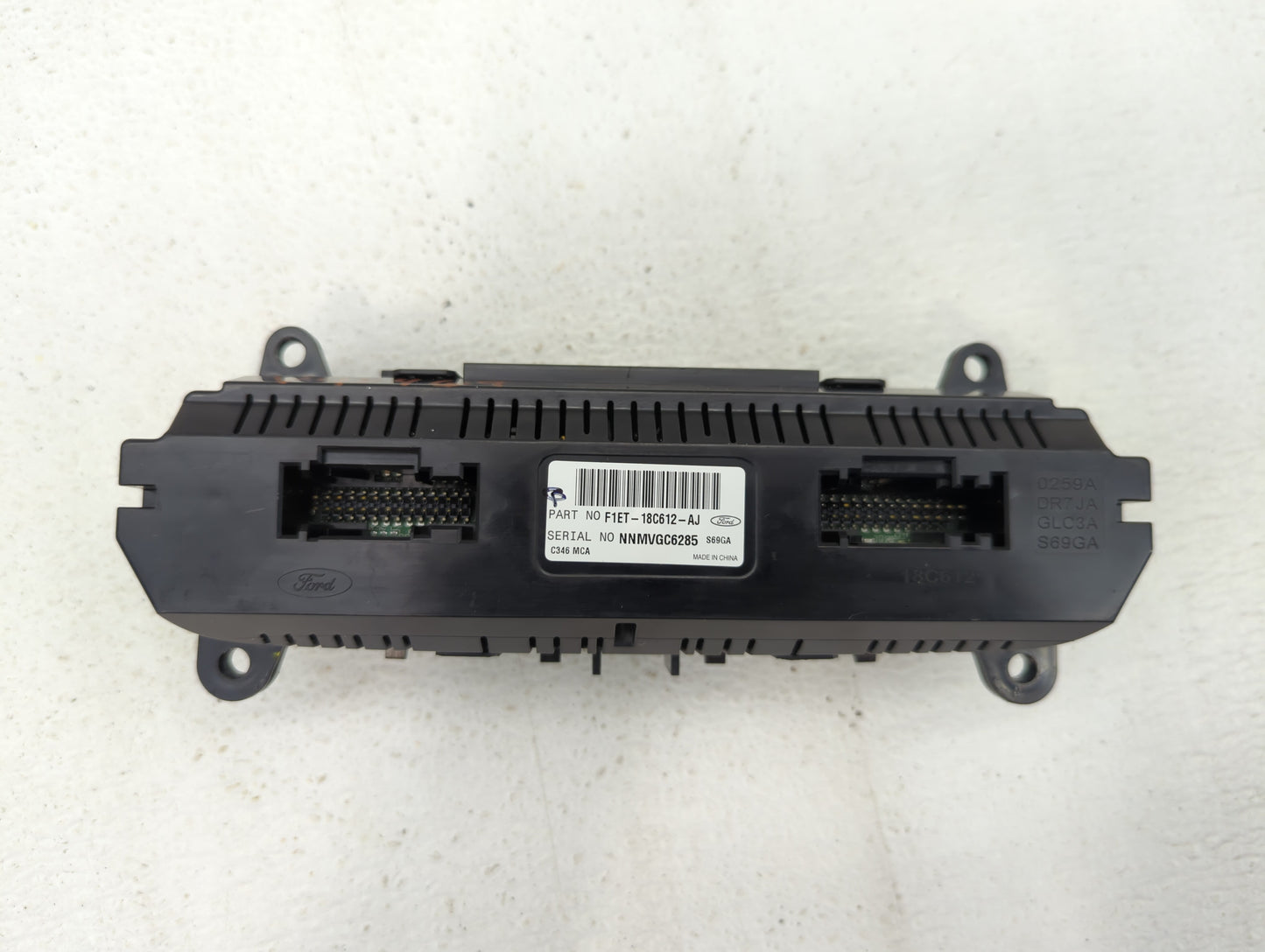 2015-2018 Ford Focus Climate Control Module Temperature AC/Heater Replacement P/N:F1ET-18C612-AG F1ET-18C612-CJ Fits OEM Use