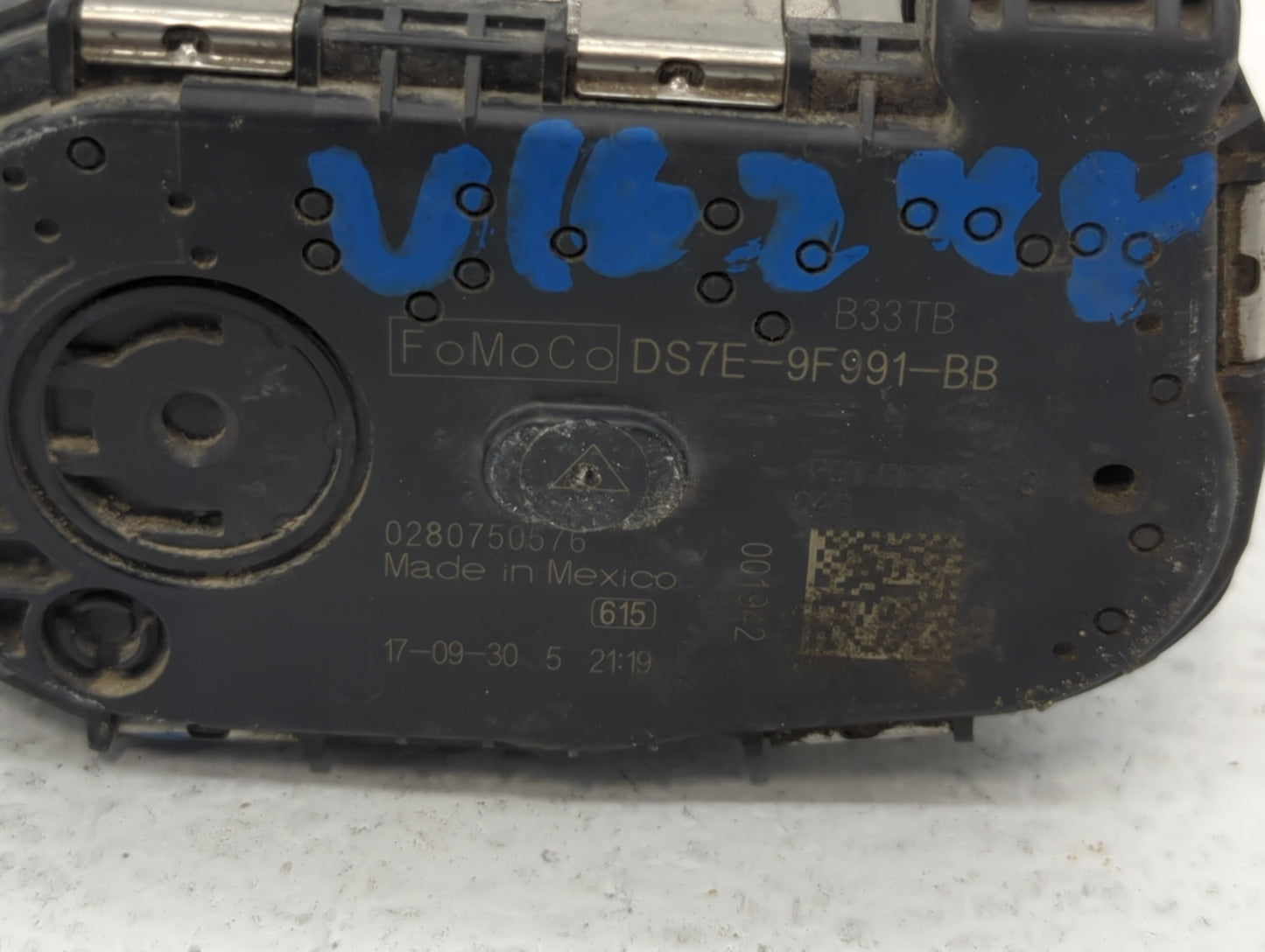 2014-2018 Ford Focus Throttle Body P/N:DS7E-9F991-BB DS7E-9F991-BD Fits Fits 2014 2015 2016 2017 2018 2019 2020 2021 2022 OE