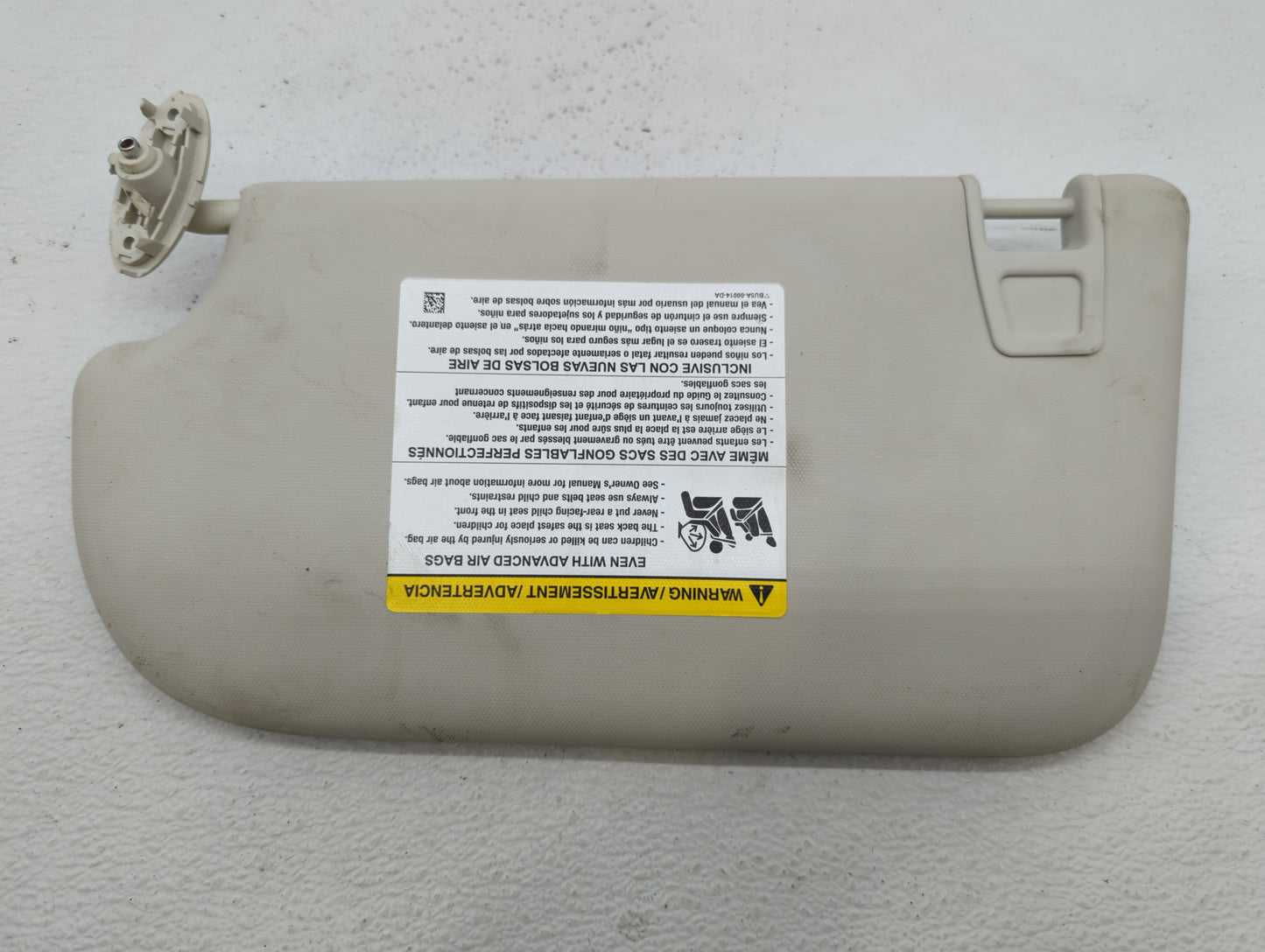 2013-2018 Ford Focus Sun Visor Shade Replacement Driver Left Mirror Fits Fits 2013 2014 2015 2016 2017 2018 OEM Used Auto Pa