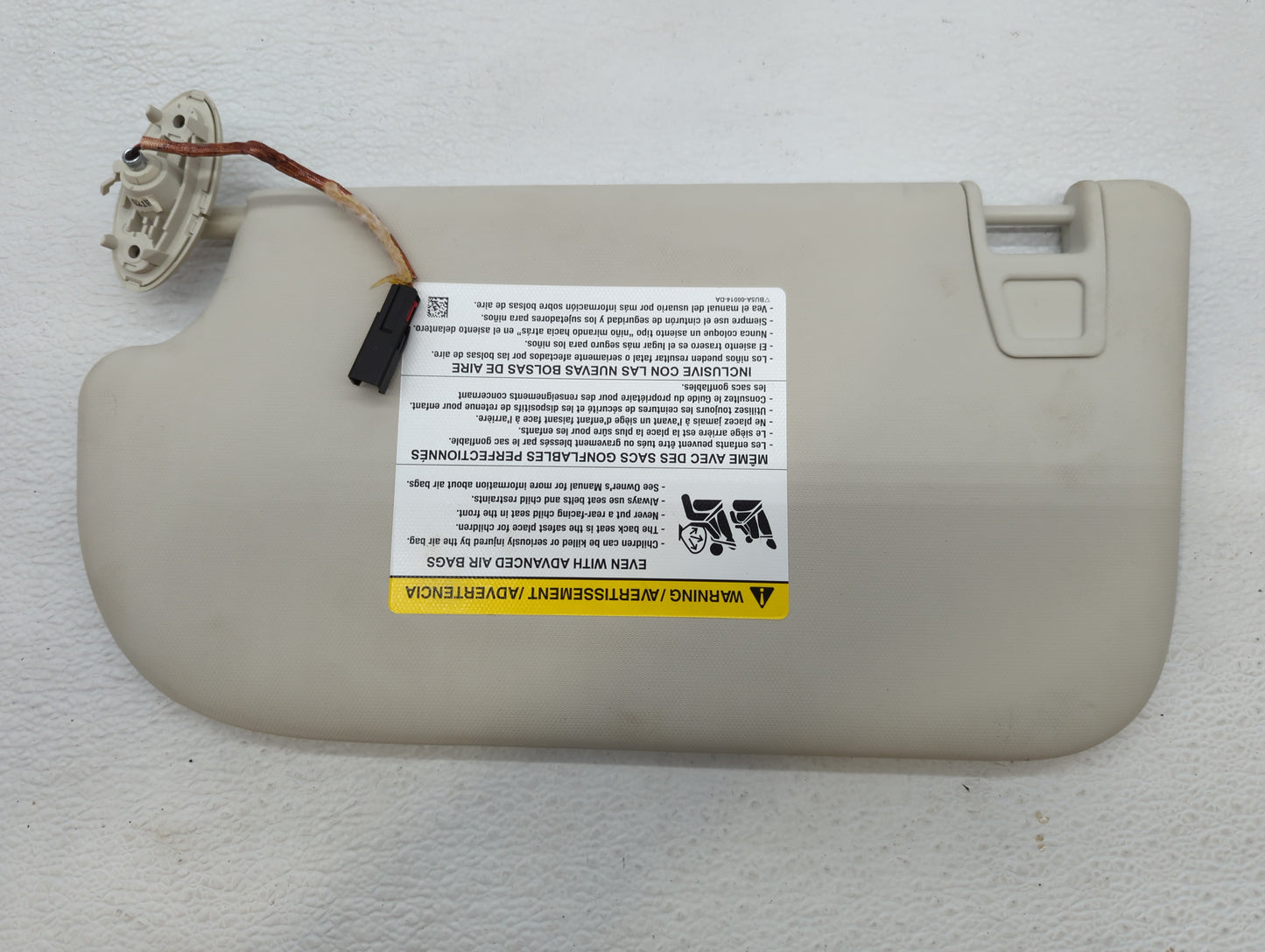 2013-2018 Ford Focus Sun Visor Shade Replacement Passenger Right Mirror Fits Fits 2013 2014 2015 2016 2017 2018 OEM Used Aut