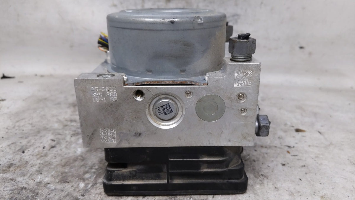 2017-2018 Ford Fusion Anti-Lock Brake ABS Pump Module Actuator OEM P/N:HG9C-2B373-AH Fits Fits 2017 2018 OEM Used Auto Parts