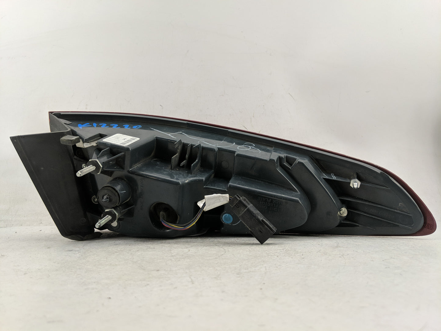 2017-2020 Ford Fusion Tail Light Assembly Passenger Right OEM P/N:HS73-13404-AB F00HTF406401 Fits Fits 2017 2018 2019 2020 O