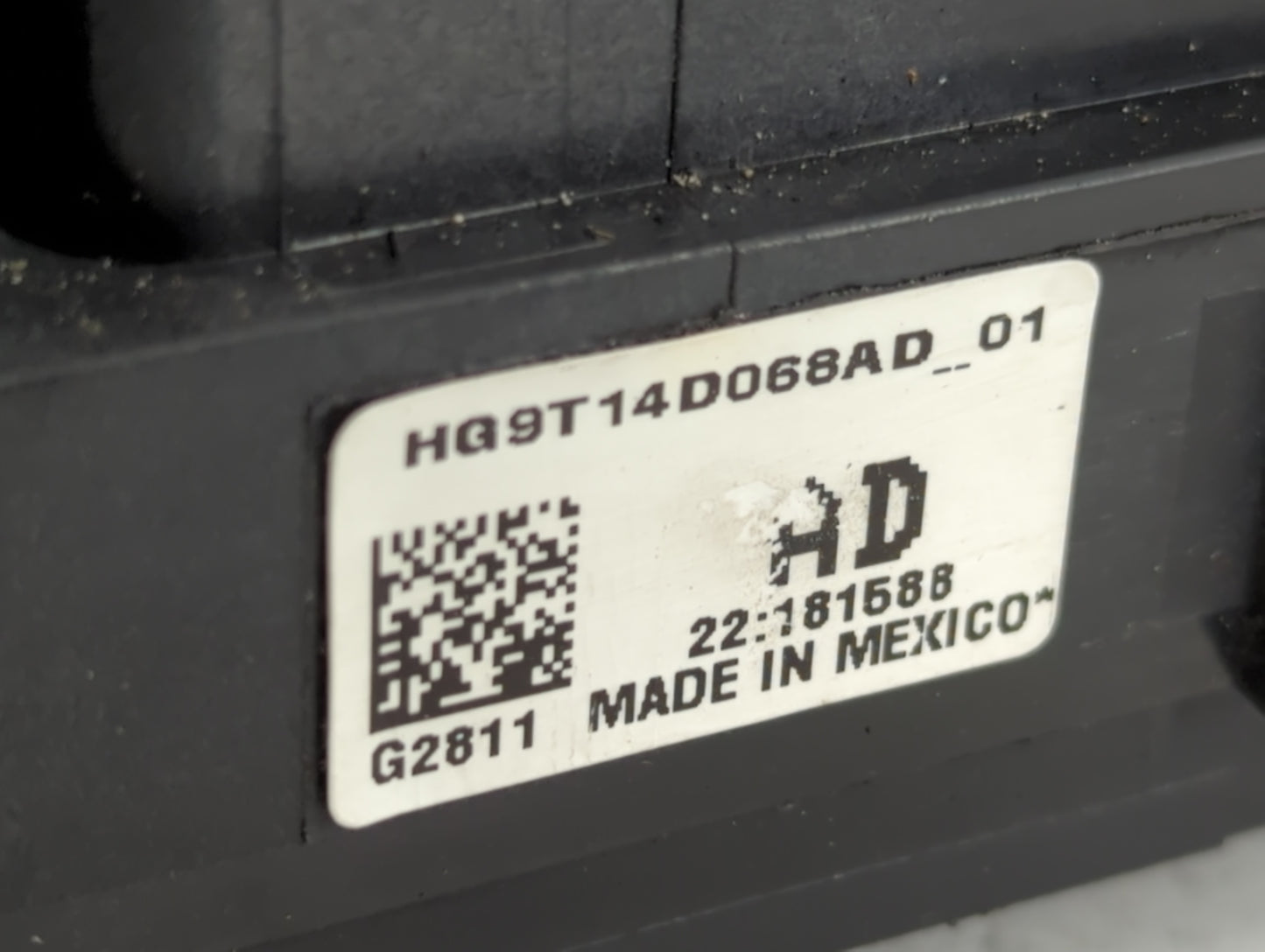 2017-2020 Ford Fusion Fusebox Fuse Box Panel Relay Module Fits Fits 2017 2018 2019 2020 OEM Used Auto Parts - Oemusedautopar