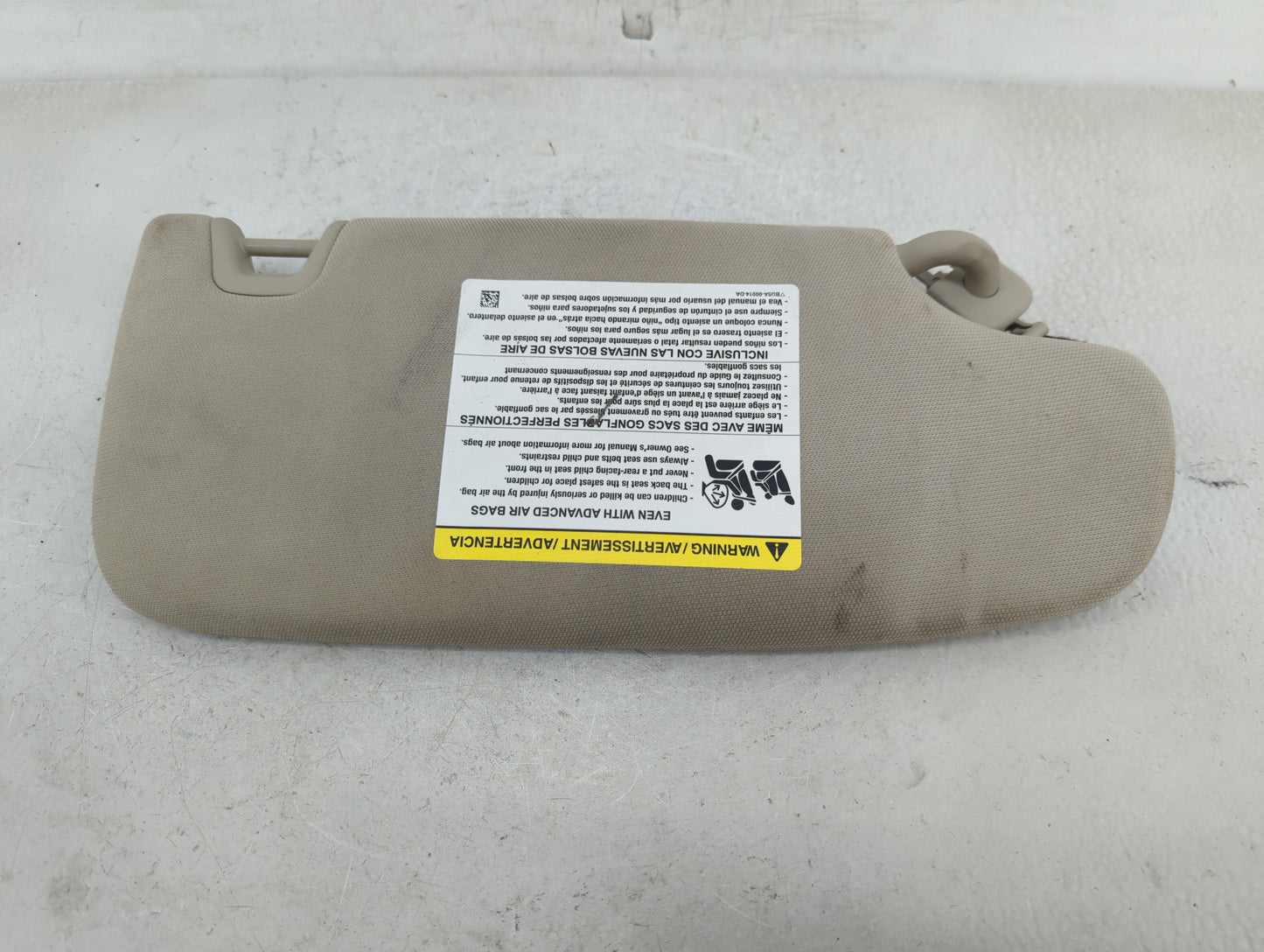 2017-2020 Ford Fusion Sun Visor Shade Replacement Driver Left Mirror Fits Fits 2017 2018 2019 2020 OEM Used Auto Parts - Oem