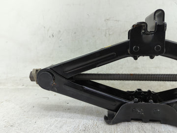 2018 Ford Fusion Spare Scissor Car Jack