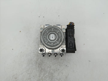 2017-2018 Ford Fusion ABS Pump Control Module Replacement P/N:HG9C-2B373-BG HG9C-2C219-LG, HG9C-2B373-BH Fits Fits 2017 2018 OEM Used Auto Parts
