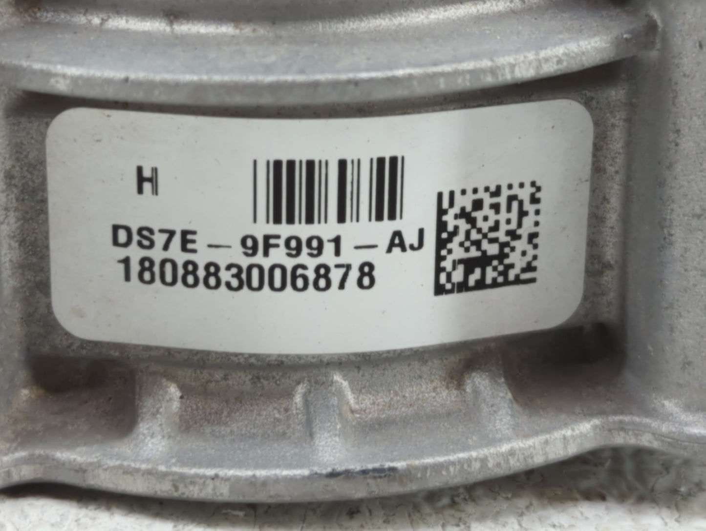 2013-2019 Ford Fusion Throttle Body P/N:DS7E-9F991-AK DS7E-9F991-AD Fits Fits 2013 2014 2015 2016 2017 2018 2019 2020 OEM Us