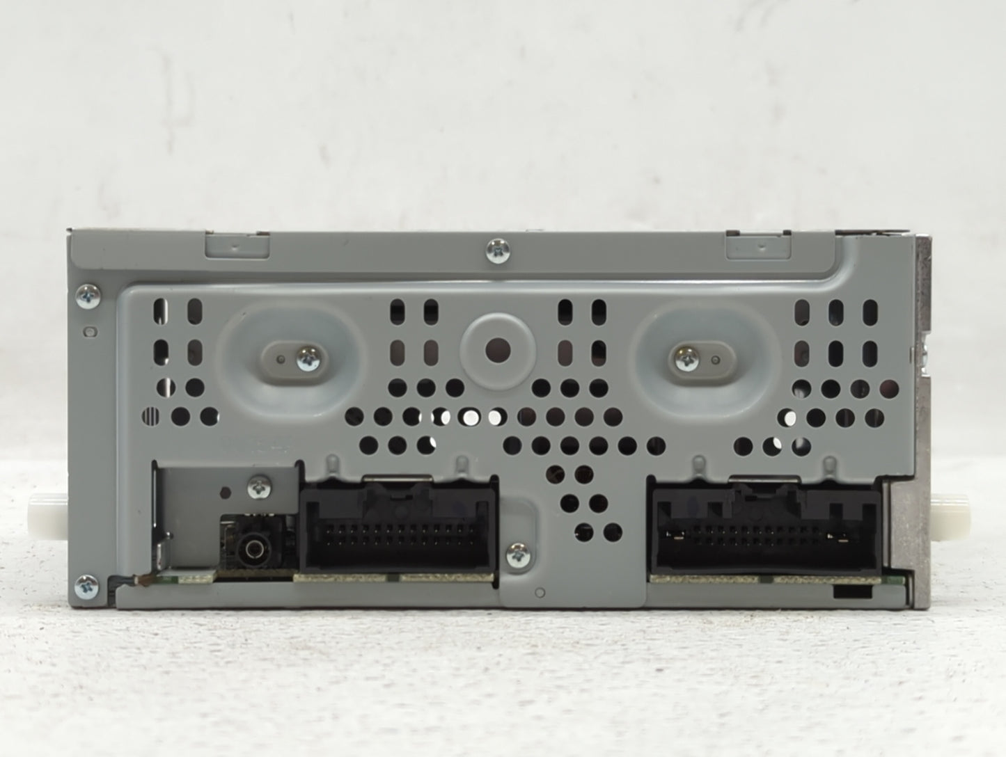 2017-2020 Ford Fusion Am Fm Cd Player Radio Receiver - Oemusedautoparts1.com