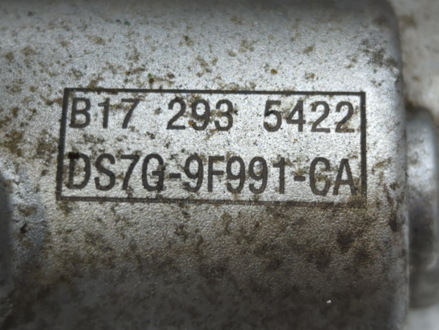 2014-2020 Ford Fusion Throttle Body P/N:DS7G-9F991-GA Fits Fits 2014 2015 2016 2017 2018 2019 2020 OEM Used Auto Parts - Oem