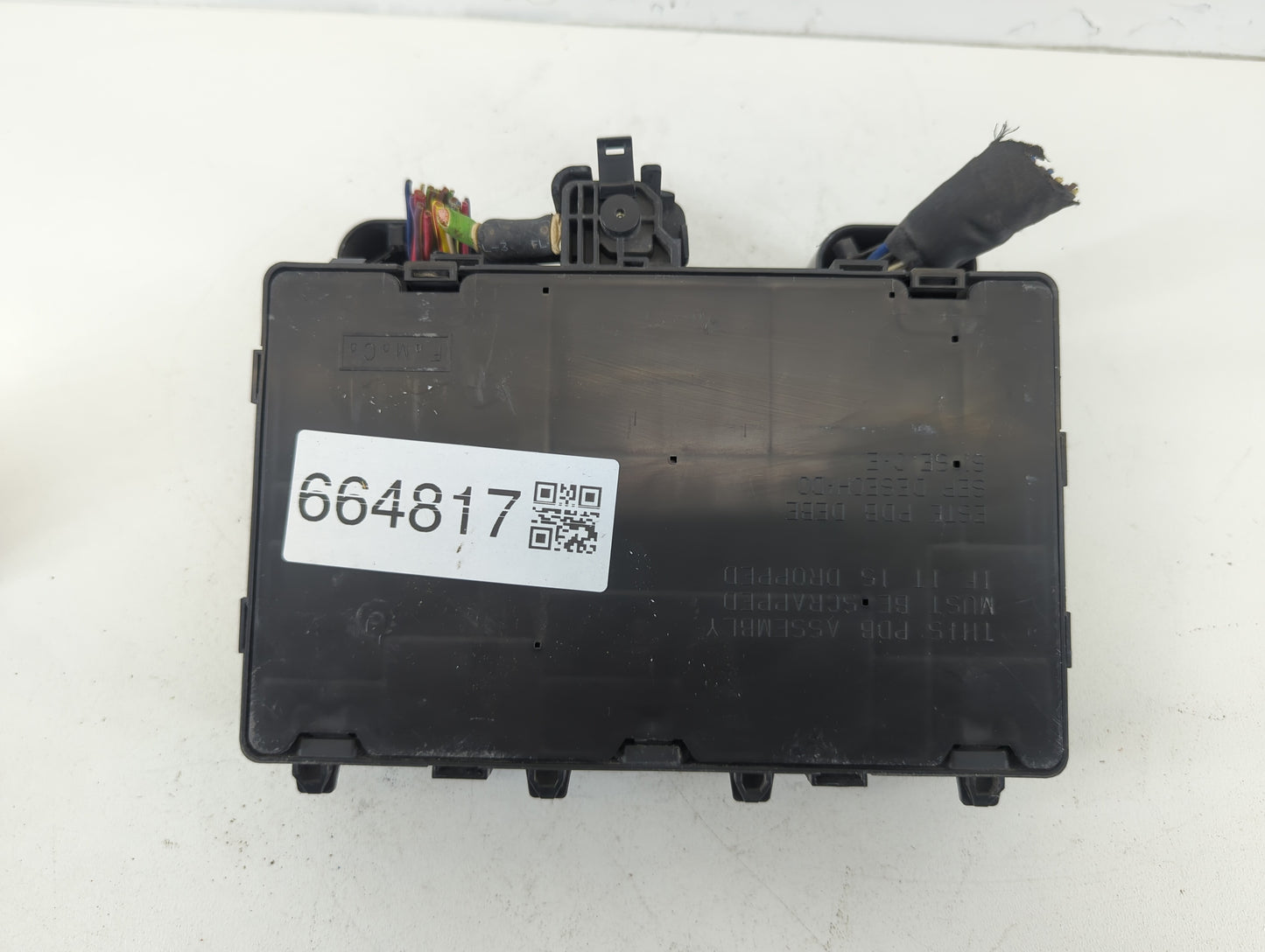 2017-2020 Ford Fusion Fusebox Fuse Box Panel Relay Module P/N:HG9T 14D068AD_01 Fits Fits 2017 2018 2019 2020 OEM Used Auto P