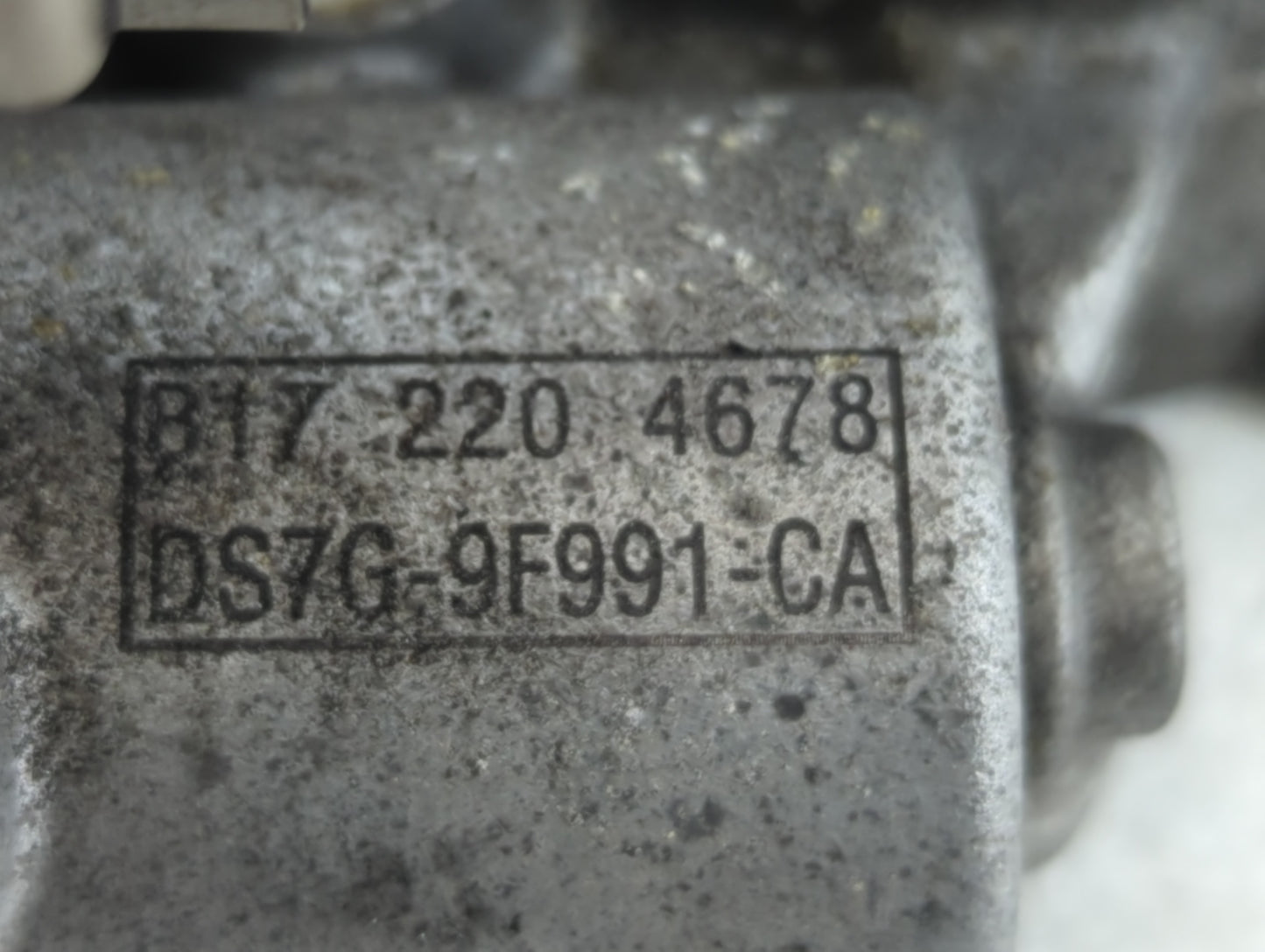 2014-2020 Ford Fusion Throttle Body P/N:B17 220 4678 DS7G-9F991-CA Fits Fits 2014 2015 2016 2017 2018 2019 2020 OEM Used Aut