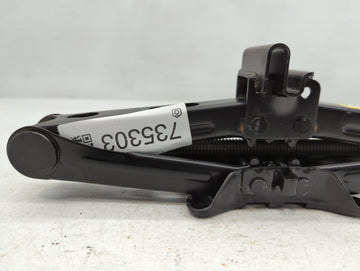 2018 Ford Fusion Spare Scissor Car Jack