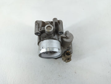 2014-2020 Ford Fusion Throttle Body P/N:DS7G-9F991-CA B17 314 5730 Fits Fits 2014 2015 2016 2017 2018 2019 2020 OEM Used Auto Parts