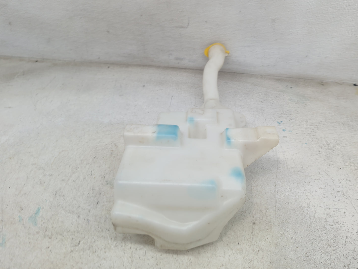2018-2020 Ford Mustang Windshield Washer Fluid Reservoir Bottle Oem - Oemusedautoparts1.com