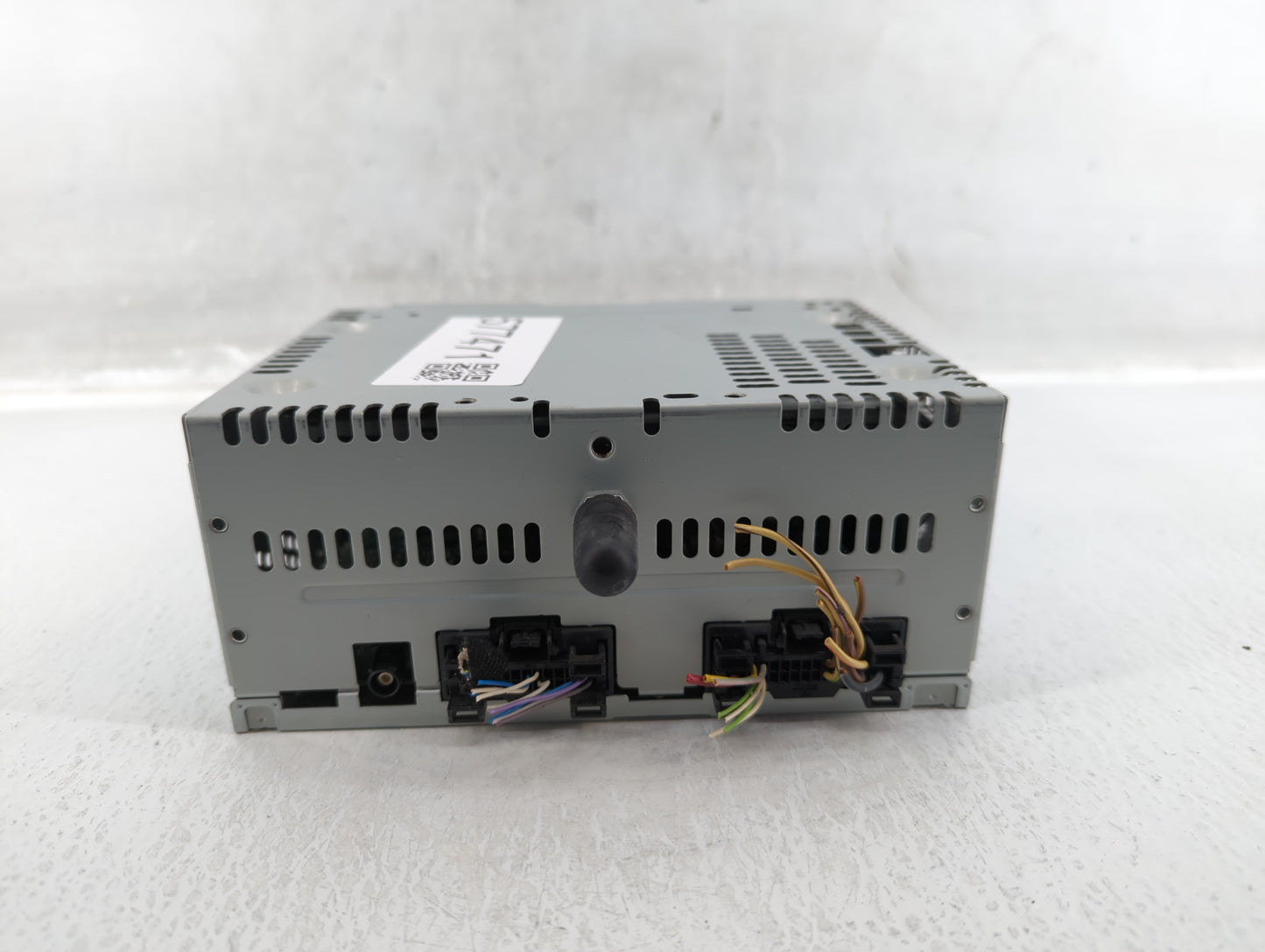 2017-2018 Ford Mustang Am Fm Cd Player Radio Receiver - Oemusedautoparts1.com