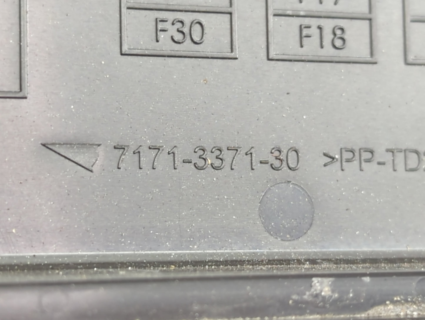 2017-2019 Ford Transit-150 Fusebox Fuse Box Panel Relay Module P/N:7171-3371-30 Fits Fits 2017 2018 2019 OEM Used Auto Parts