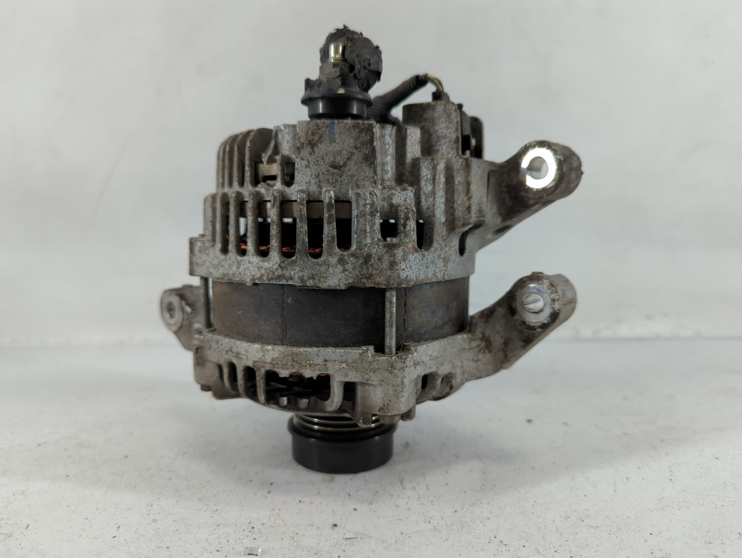 2018 Ford Transit-150 Alternator Replacement Generator Charging Assembly Engine OEM P/N:CJ5T-10300-CB Fits OEM Used Auto Par