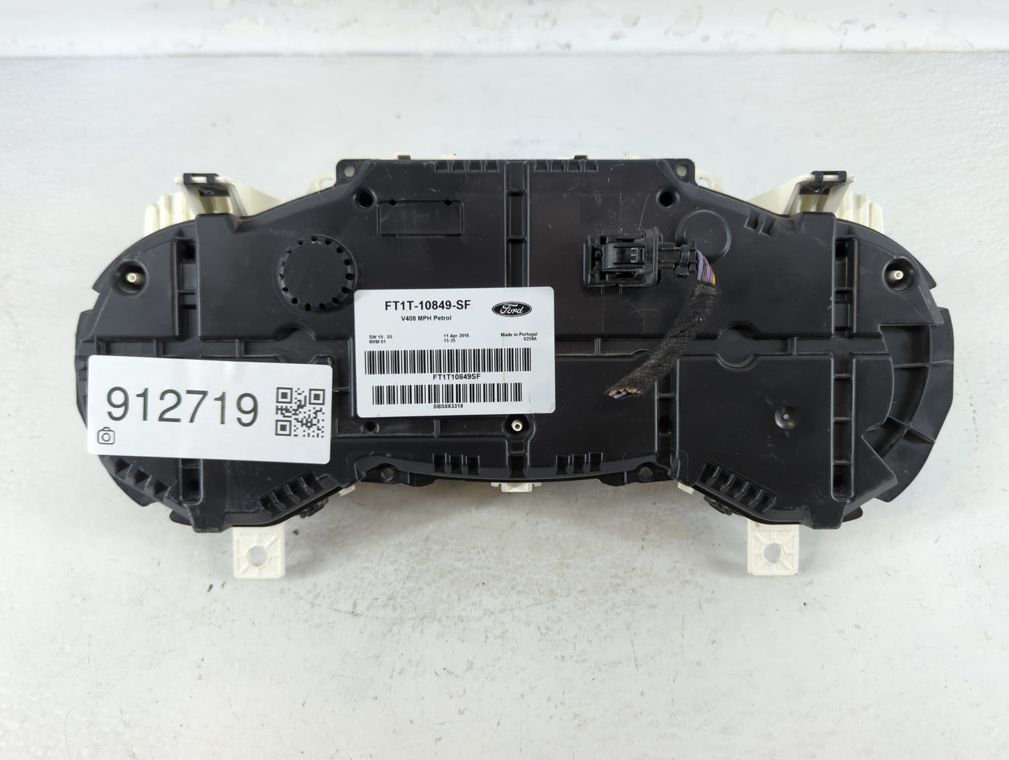 2016-2018 Ford Transit Instrument Cluster Speedometer Gauges P/N:FT1T-10849-SF Fits Fits 2016 2017 2018 OEM Used Auto Parts