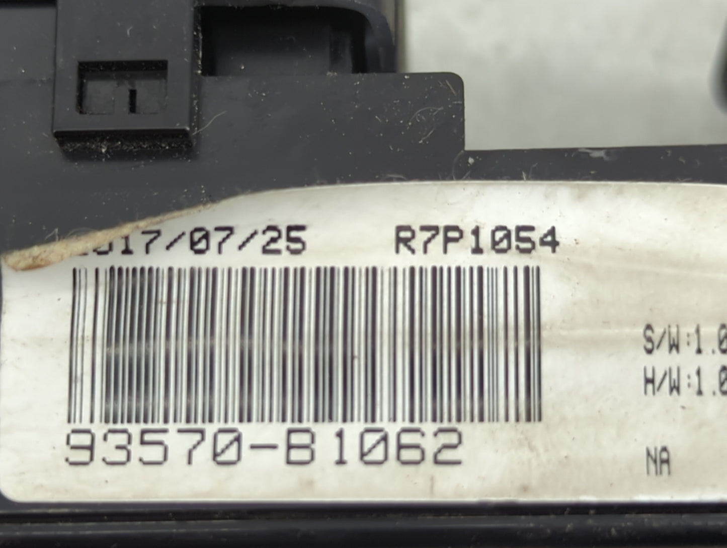 2017-2020 Genesis G80 Master Power Window Switch Replacement Driver Side Left P/N:93570-B1062 Fits OEM Used Auto Parts - Oem